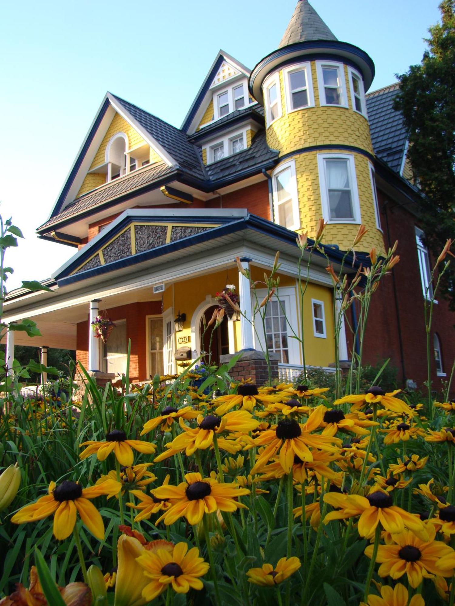 A Moment In Time Bed And Breakfast Niagara Falls Exterior foto
